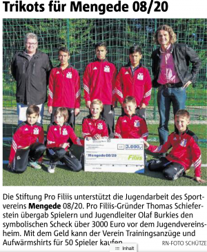 Neue Trikots für Spieler von Mengede 08/20