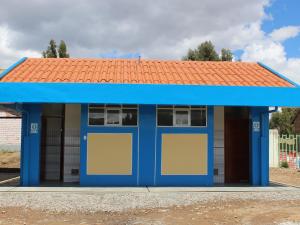 Neue Sanitäranlagen für Schule in Peru