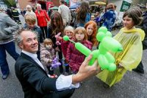 Clown für Wodanstraßenfest