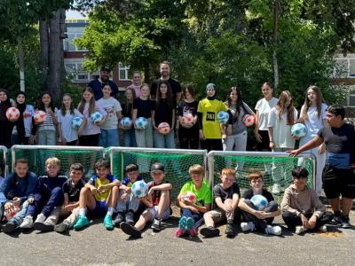Mädchenfußball an der Albert-Schweitzer-Realschule